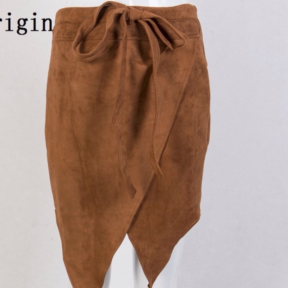 FESTIVAL READY TOP in vegan suede - Picture 8 of 8